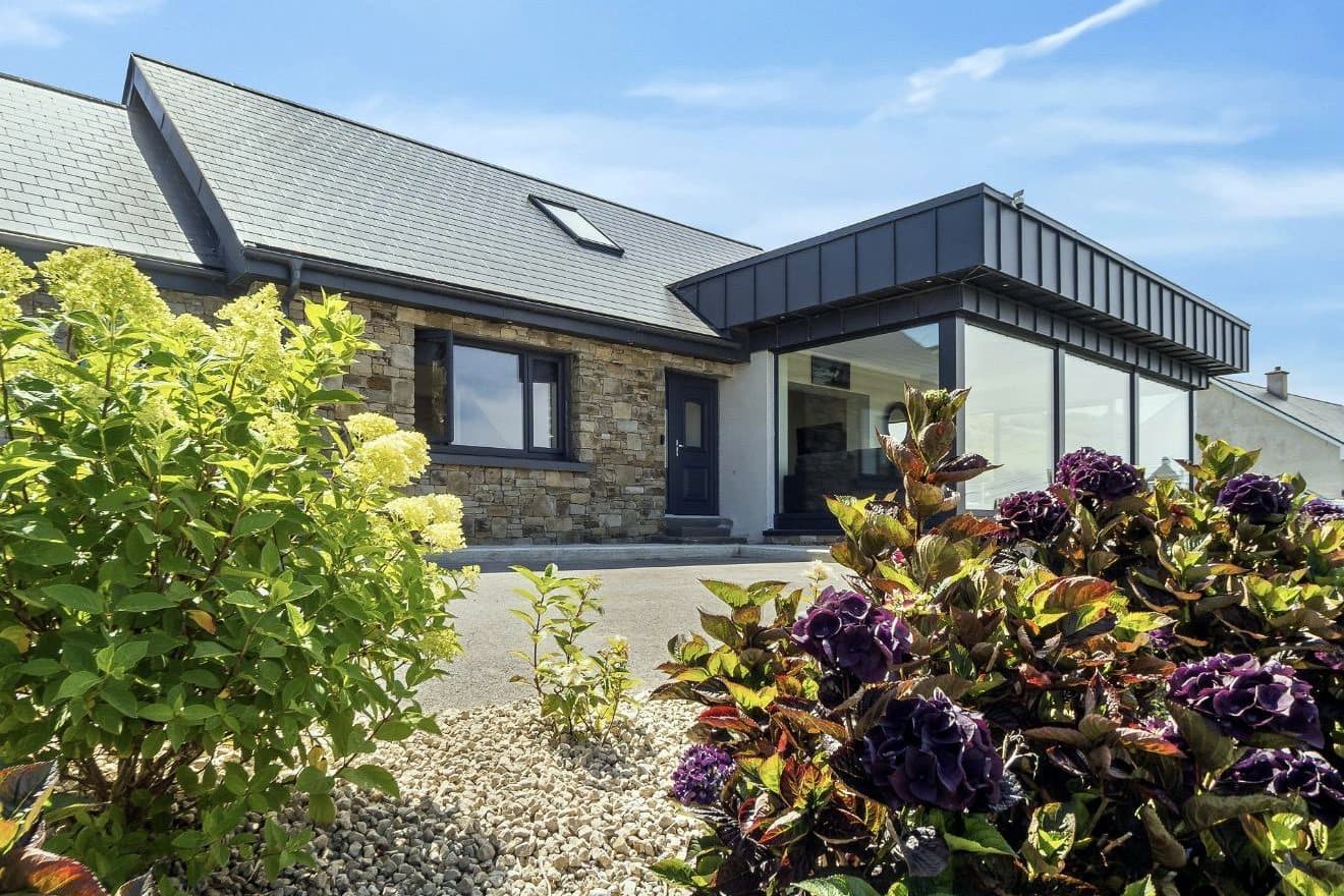 Exterior and mature planting